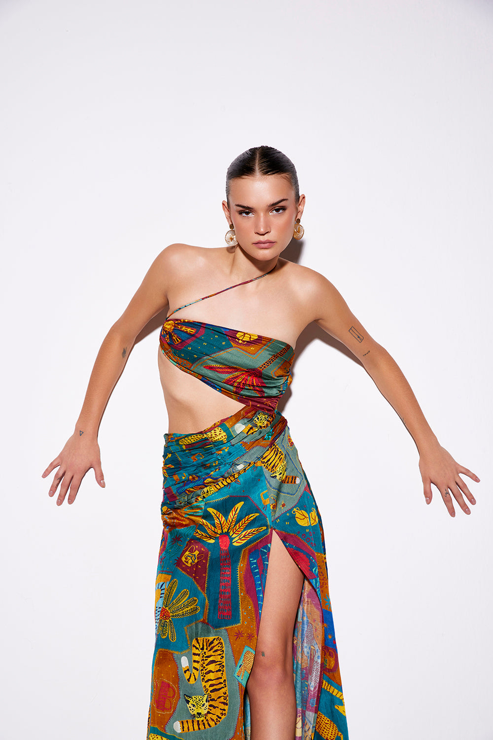 Cocora Cut-out Maxi Dress - ANI CLOTHING